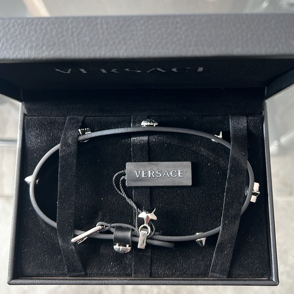 NWT Versace Studded Leather Chocker, Black New in Box - Picture 9 of 10